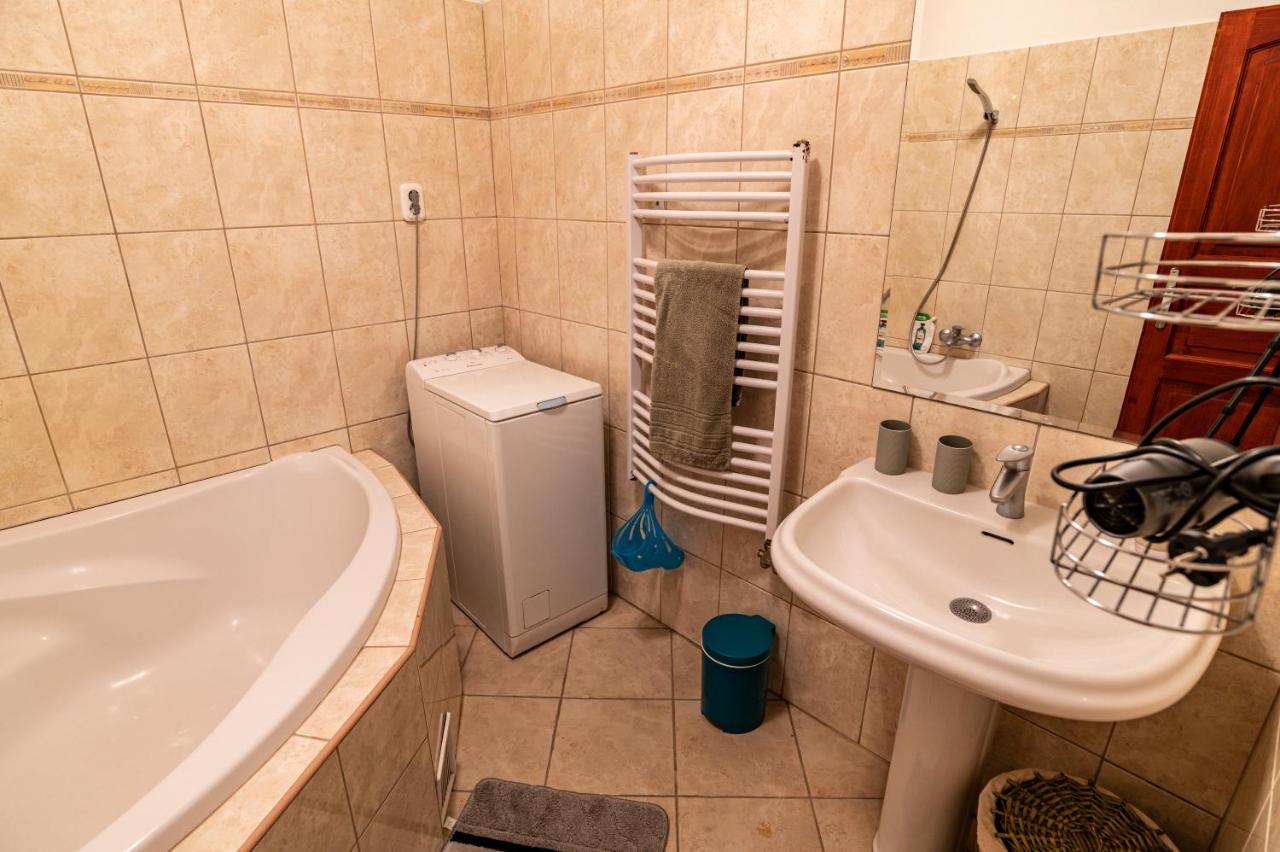 Elite Center Apartman Szeged Eksteriør billede