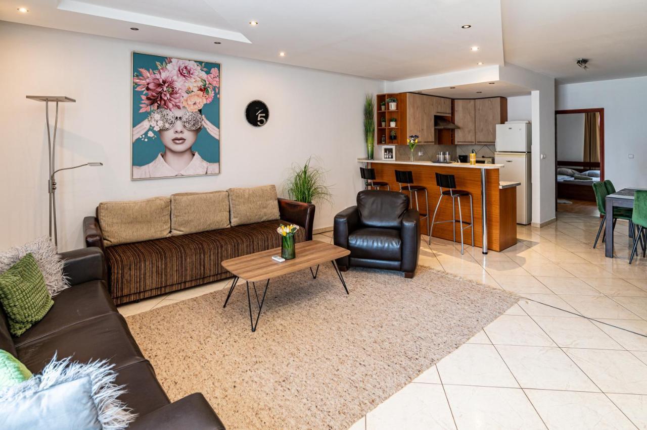 Elite Center Apartman Szeged Eksteriør billede